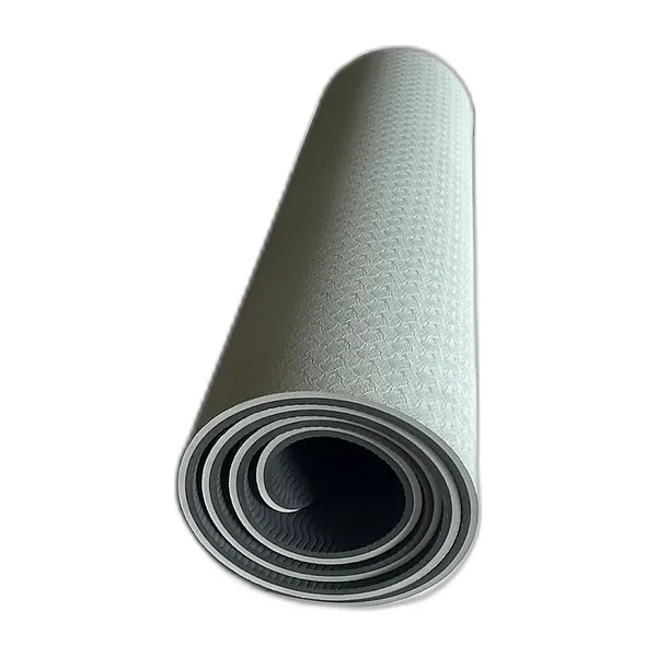 Tapis de yoga TPE gris et noir roulé, face texturée visible